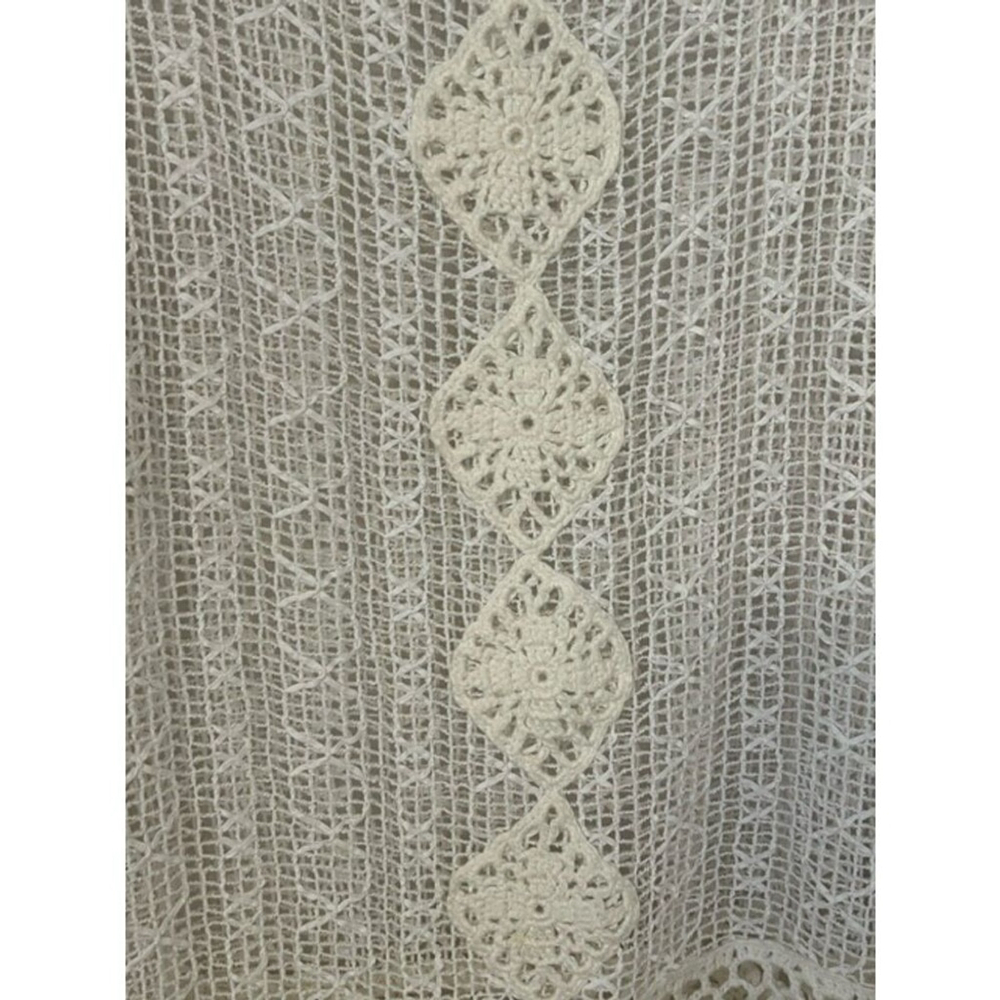 LISA INTERNATIONAL White Crocheted with Ribbon Shirt Womens Size Medium - Picture 6 of 10